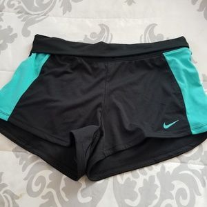 NWOT Nike shorts size m